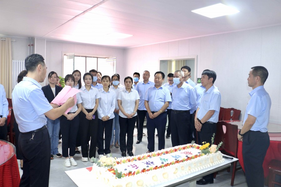 陕西省第二商贸学校开展教师节和中秋节庆祝活动